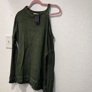 1.4.3. Story by Line Up Olive Cold Shoulder Top